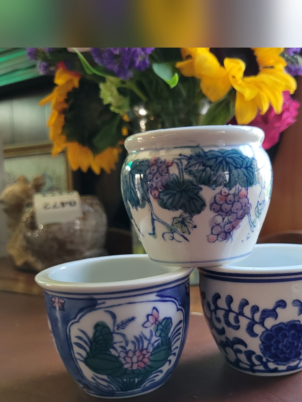 Mini Chinoiserie Style Asian Porcelain Pot With 2 Other Asian Style Mini Pots